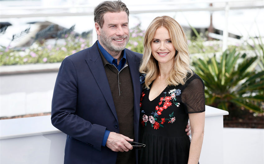 did john travolta's wife die