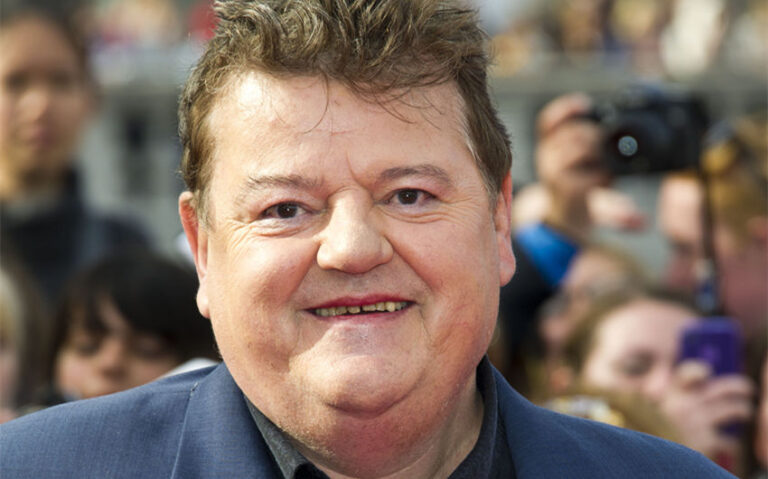 robbie coltrane wife