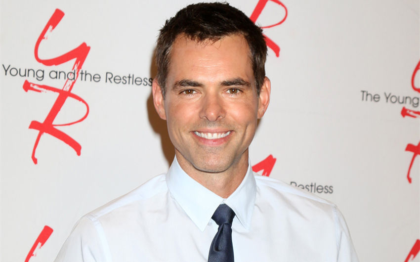 who is jason thompson's wife in real life